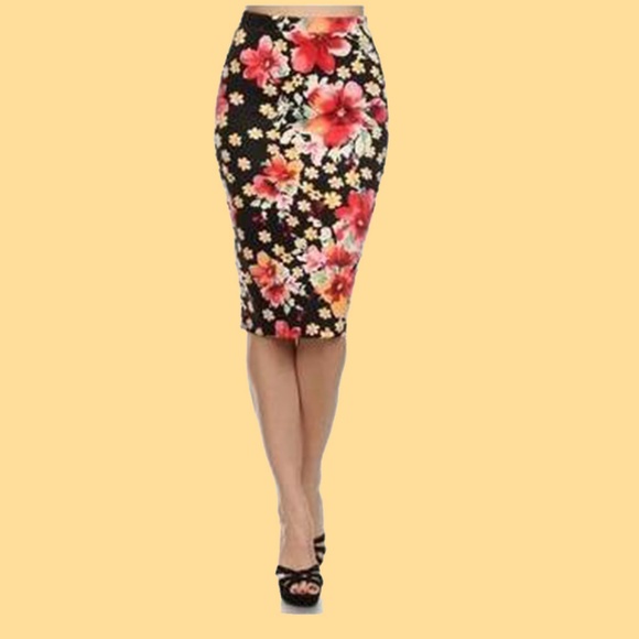 🌺ONE LEFT! Plus K&H Tiki Vegas Pencil Skirt - Picture 2 of 7